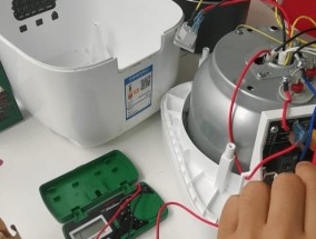 电饭煲两根线有电如何处理？维修步骤是什么？