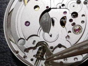 苹果手机壳怎么拆卸？拆卸过程中需要注意什么？