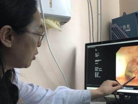 投影仪里卡异物如何处理？解决步骤是什么？