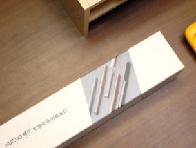 无线充电器如何与桌面连接？连接后如何确保充电效率？