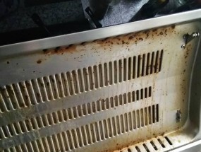 彻底去除油污，让油烟机焕然一新（以油烟机清洗为切入点）