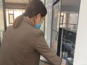 油烟机和冰箱怎么清洗？清洁步骤和注意事项是什么？