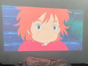 房间投影仪自动调焦怎么设置？调试步骤是什么？
