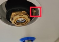 热水器清洗出现黑水的原因是什么？