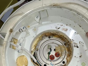热水器泄压阀漏水了怎么办？维修步骤和注意事项是什么？