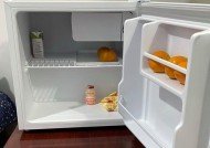 美的冰箱接水盒清理方法是什么？如何有效去除异味？