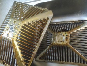 模具清洗油烟机怎么操作？清洗后效果如何保持？