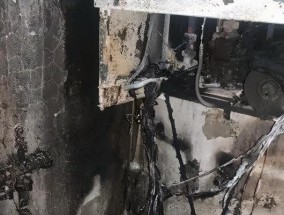 壁挂炉天然气阀跳动原因及解决方法？