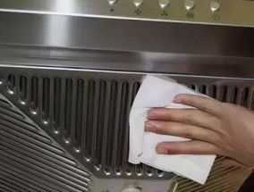吸油烟机清洗油污的正确方法是什么？多久需要清洗一次？