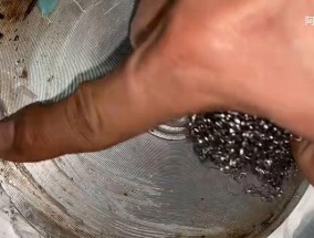 电饭煲发热盘发出响声是什么原因？如何进行维修？