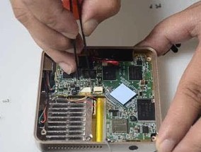 投影仪排线脱落了怎么办？正确的安装步骤是什么？