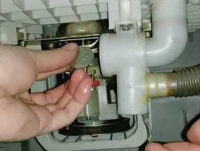 全自动洗衣机一直放水怎么办？5步快速检修指南？