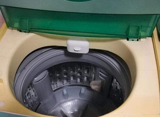 解决洗衣机放东西很响的问题（如何减少洗衣机噪音影响）  第1张