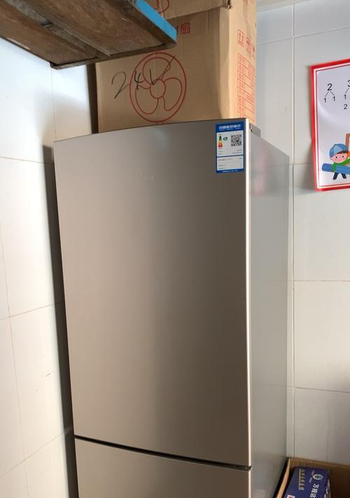 如何解决容声冰箱不制冷的问题（容声冰箱制冷故障解决方法及维修技巧）  第3张