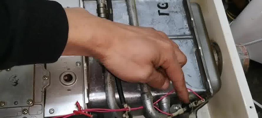 前锋热水器出现故障怎么办？日常检修有哪些常见问题？  第3张