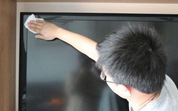 电视机屏幕扁了怎么办？如何快速修复或更换？  第2张