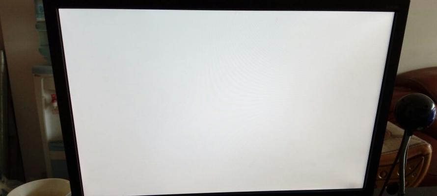 液晶显示器白屏是什么原因？常见问题有哪些？  第3张