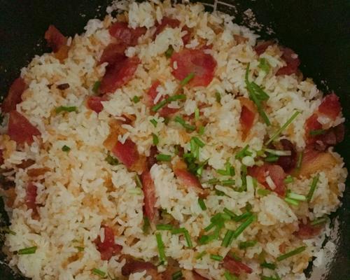 电饭煲煮饭发红是什么原因？如何解决？  第2张