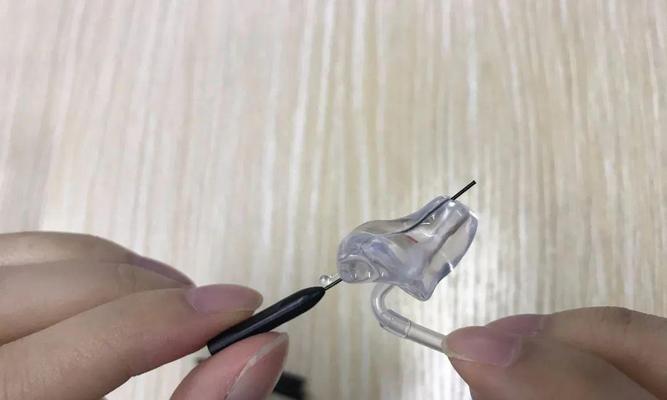 充电器头受潮会爆炸吗？受潮后应如何处理？  第2张