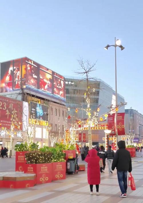如何用手机拍摄热闹街景摄像头的画面？  第3张