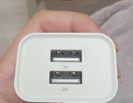 如何辨别充电器头的质量好坏？质量差的充电器头有哪些危害？  第3张