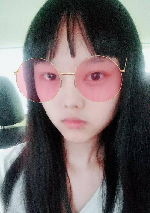 李静涵使用的手机软件是什么？有哪些功能？  第3张