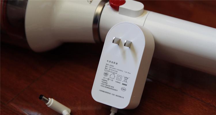小狗电源适配器怎么用？使用时需要注意什么？  第1张